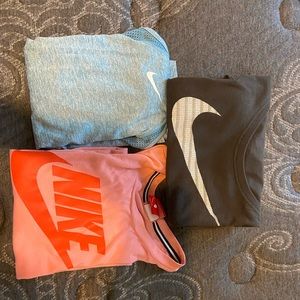 Nike Athletic Tank/Shirt Bundle